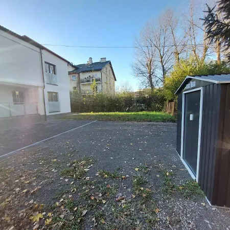 アパート Bmh Rozana ジェシュフ